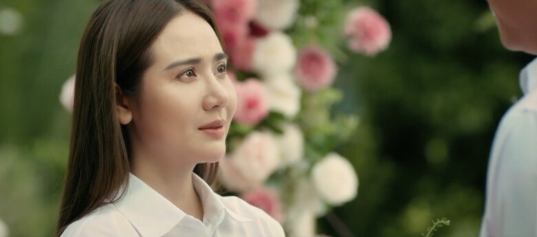 Ngân không kìm được nước mắt.