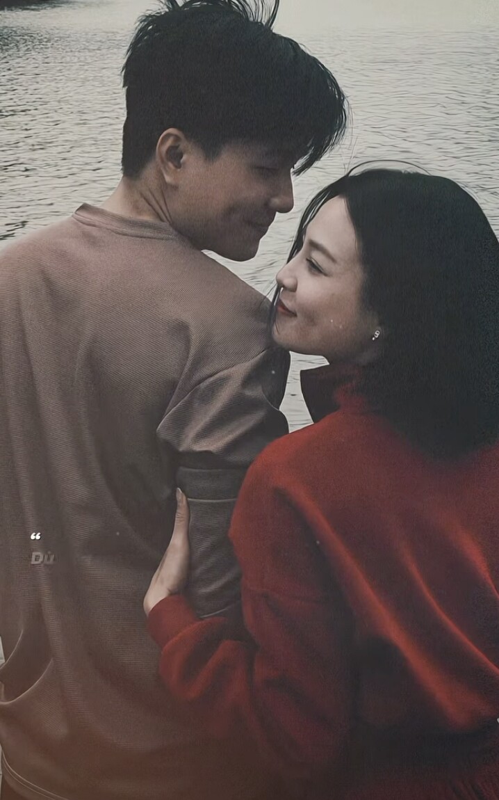Quỳnh Châu đăng khoảnh khắc cô khoác tay Lê Hải như một món quà dành cho người hâm mộ cặp đôi Hiếu - Tú.