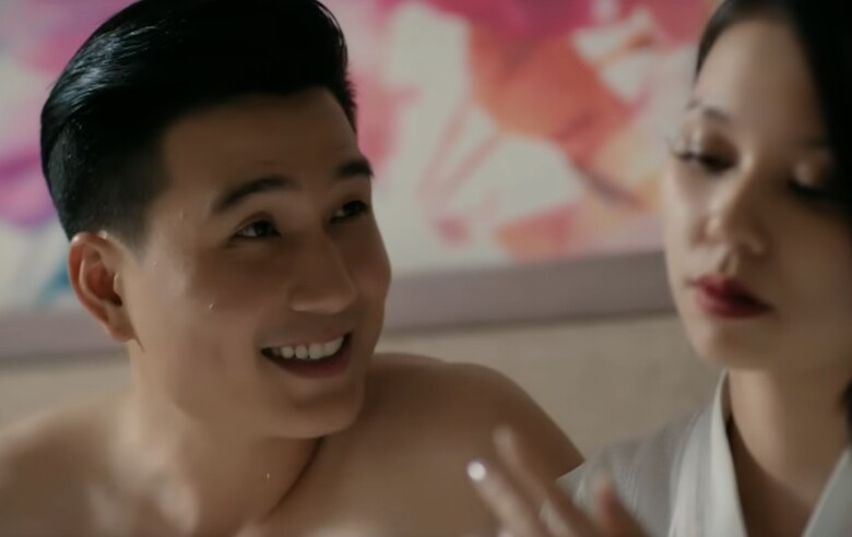 Việc Hiếu đồng ý cuộc hẹn với Duyên chứng minh rằng anh không hề coi trọng mối quan hệ với Tú.