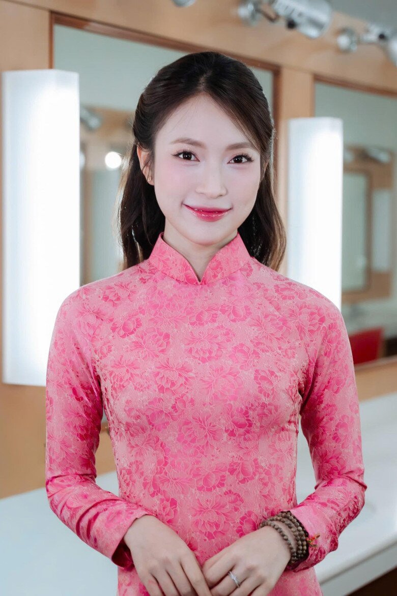 Giỏi là vậy nhưng Khánh Vy từng tự ti không dám đăng ký các cuộc thi dẫn chương trình.