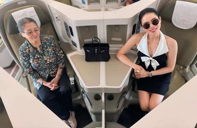 Mẹ ruột Lệ Quyên là amp;#34;ngôi sao quận Hai Bà Trưngamp;#34; một thời: U90 đẹp phúc hậu, sống trong biệt thự như lâu đài - 3