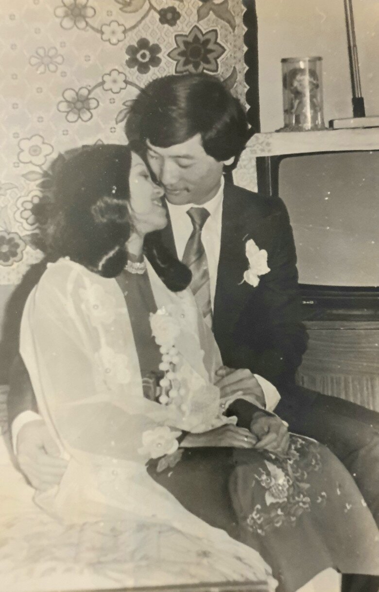 Mẹ ruột NSND của Linh Nga: Giai nhân nức tiếng về già vẫn đẹp rạng rỡ, sống hạnh phúc bên chồng phong độ - 9