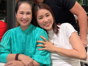 Giải trí - NSND Lan Hương xuýt xoa trước nhan sắc của Lê Phương: "Tôi cứ ngồi ngắm bạn ấy mãi thôi"