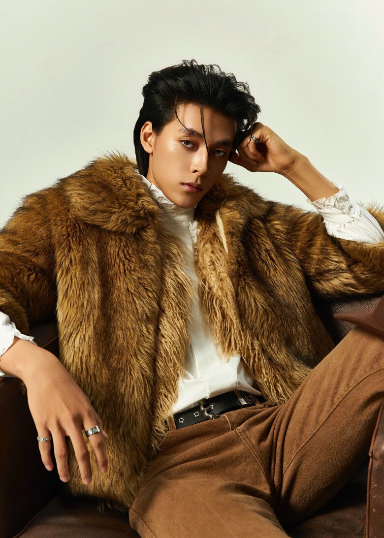 Nam diễn viên không dám đưa bố mẹ đi xem phim mà mình đóng trong dịp Tết này.