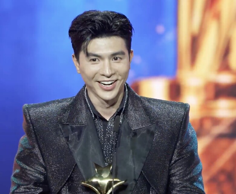Steven Nguyễn giành giải Nam diễn viên được yêu thích nhất hạng mục Điện ảnh.