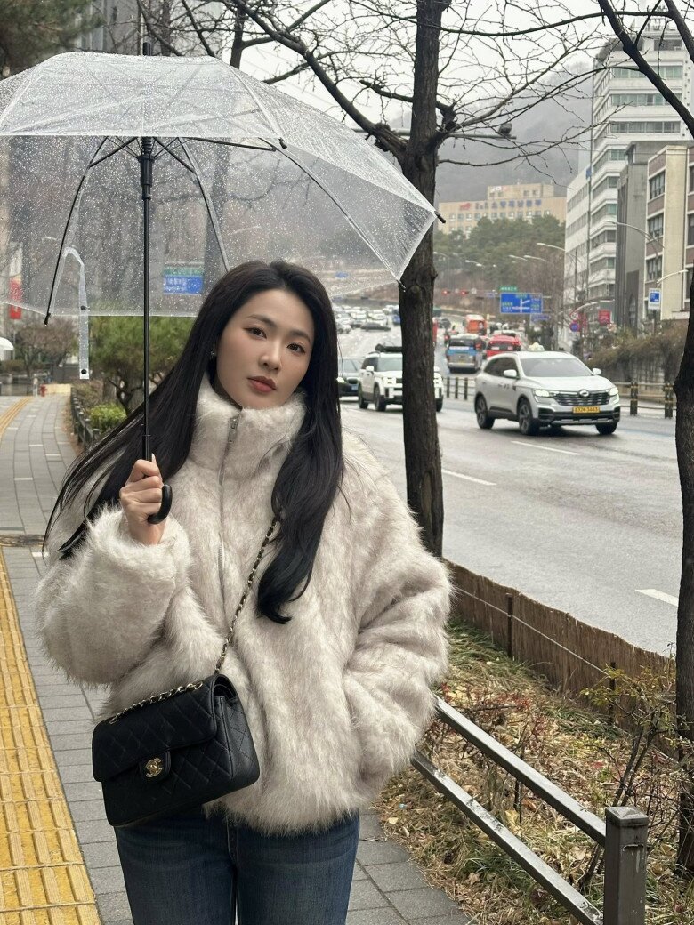 Nhan sắc đời thực của Minh Trang.