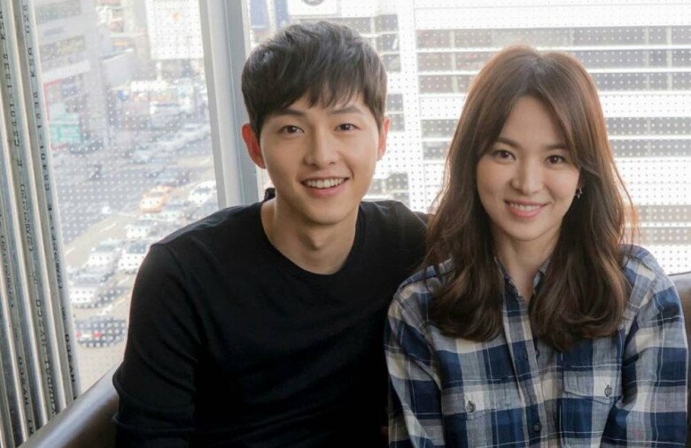 Song Hye Kyo và Song Joong Ki bén duyên kể từ lần hợp tác trong phim Hậu Duệ Mặt Trời.