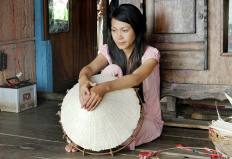 Đinh Y Nhung giành Cánh Diều Vàng với vai chính trong Lấy Chồng Người Ta.