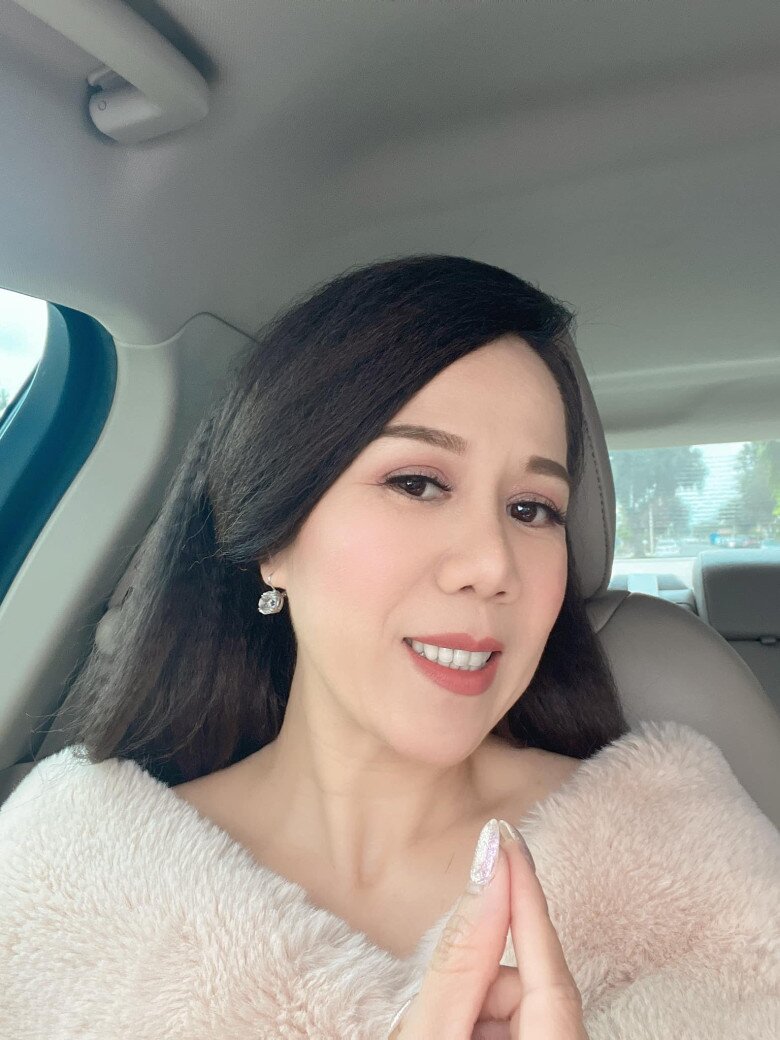 Cô không có thời gian nấu ăn, dọn dẹp nhà cửa, cũng không phải đưa đón con.