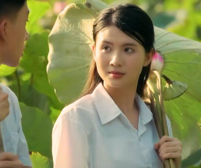 Quỳnh Trang gây ấn tượng với vai Ngân trong Cách Em 1 Milimet.