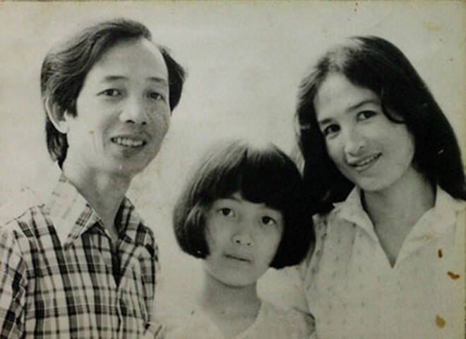 Bà chỉ có một mối tình duy nhất trong đời với chồng - cố Giáo sư, Tiến sĩ, nghệ sĩ cello Nguyễn Bích Ngọc.