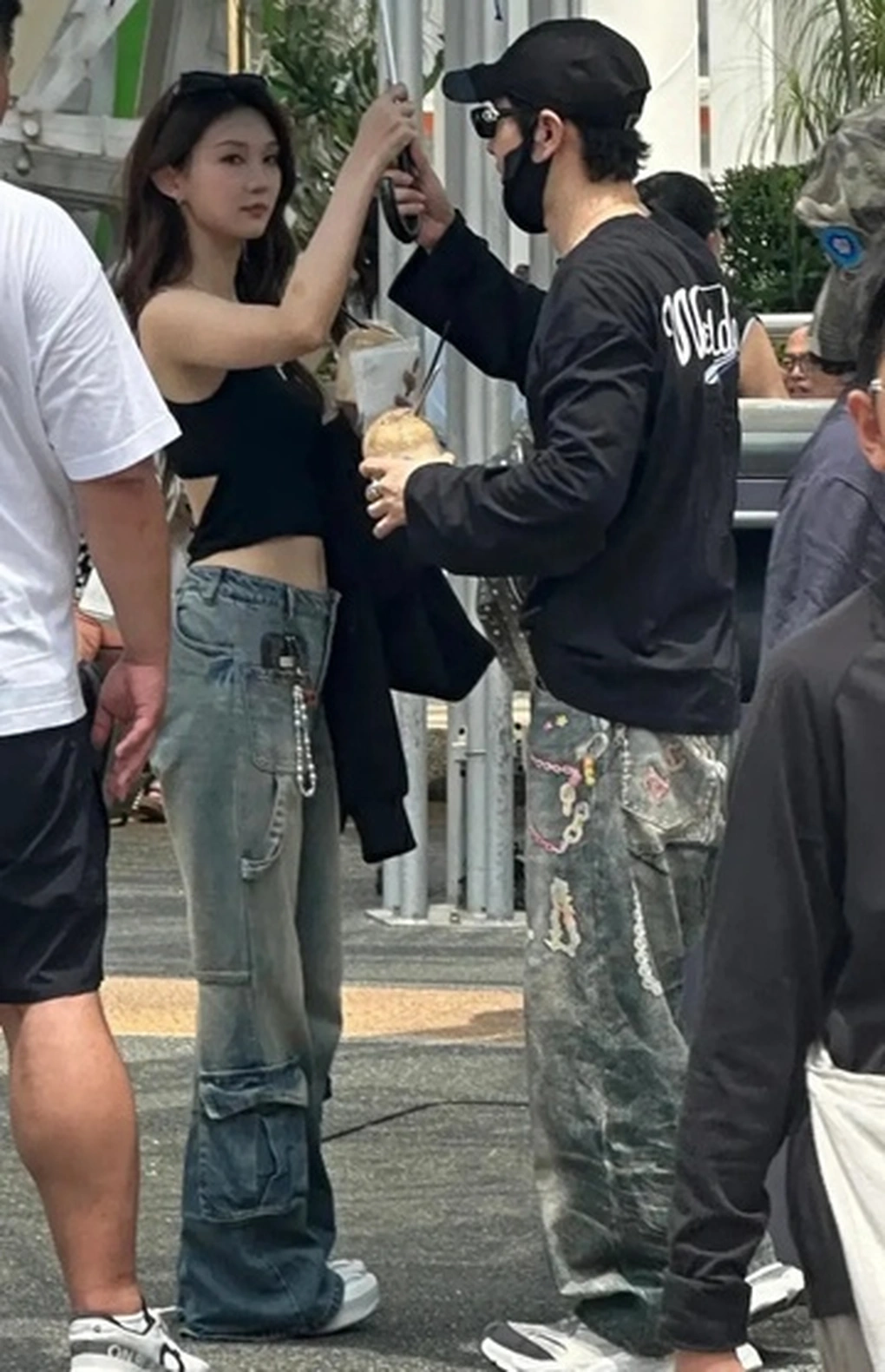 Người tình hiện tại kém Huỳnh Hiểu Minh 22 tuổi.