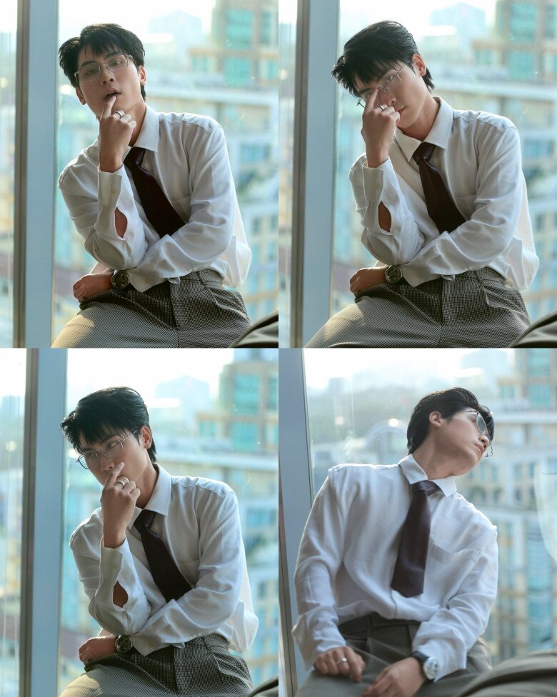 Biểu cảm linh hoạt vừa trẻ trung, thư sinh vừa dễ thương ấm áp của anh chàng.