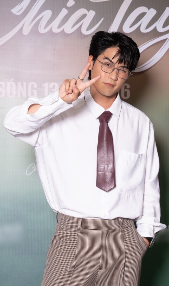 Hiện tại, trai đẹp 9X vẫn đặt công việc lên vị trí ưu tiên hàng đầu.