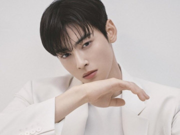 'Mỹ nam đẹp nhất Hàn Quốc' cúi đầu xin lỗi