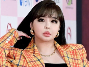 Park Bom viết tâm thư, tố Sandara Park dùng ma túy