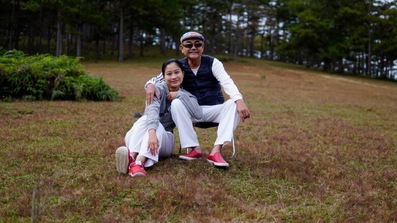 Cặp đôi có cuộc sống mặn nồng, muốn tránh xa những ồn ào.