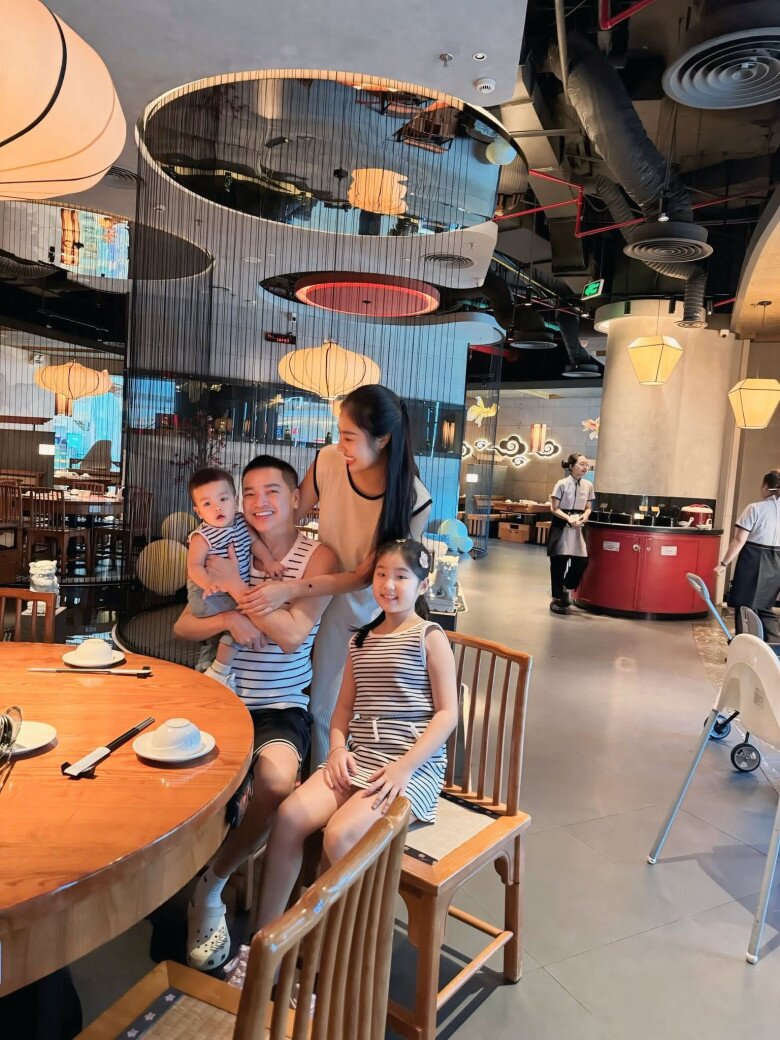 Nam danh hài đối xử tốt đẹp với con gái riêng của Tăng Khánh Chi.