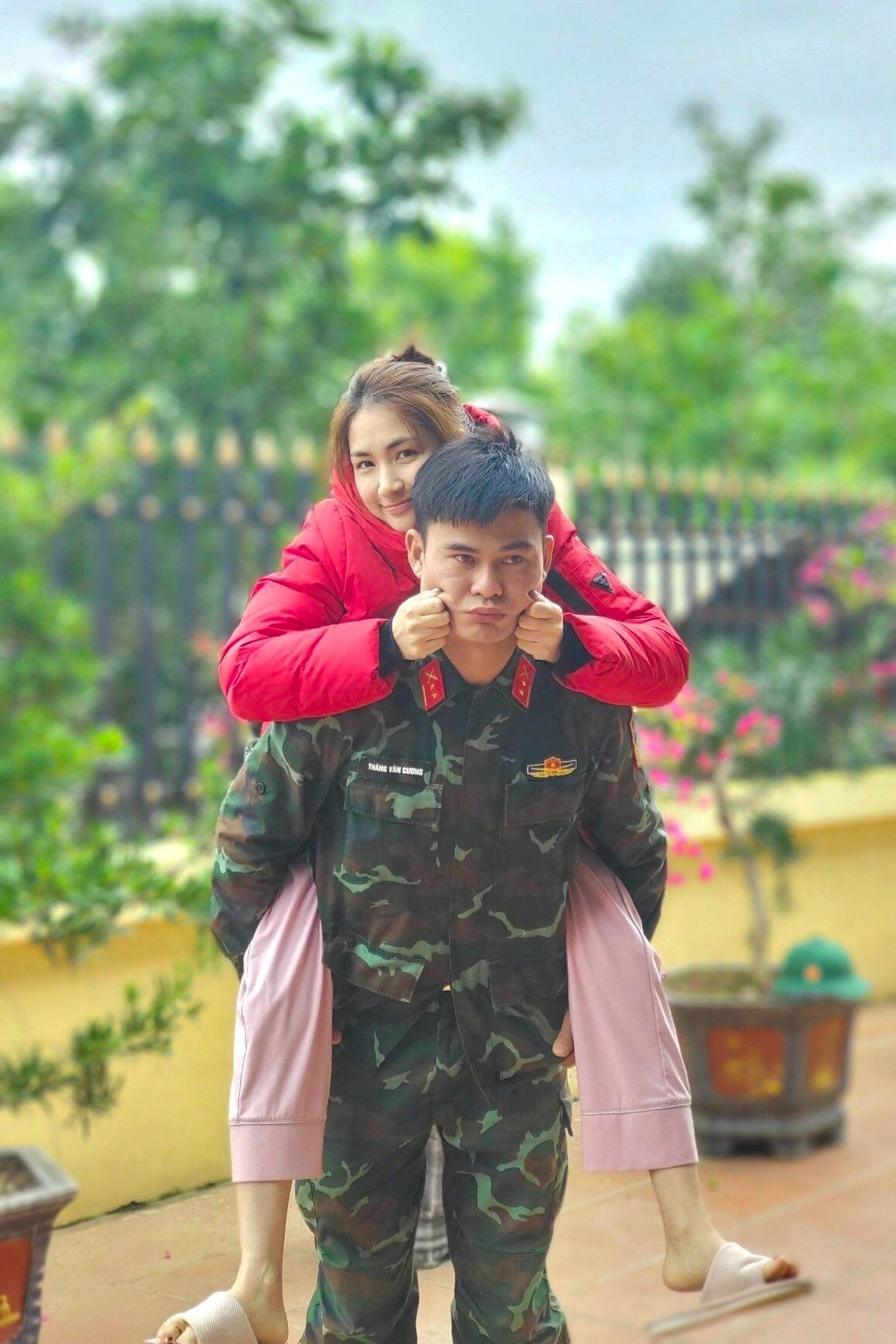 Hòa Minzy muốn sinh 5 người con với chồng quân nhân.