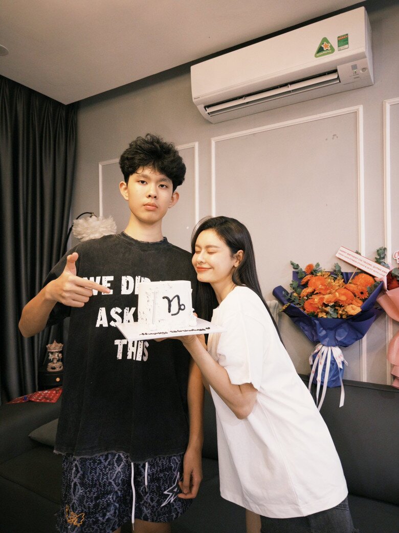 Trương Quỳnh Anh làm mẹ đơn thân sau khi chia tay Tim.