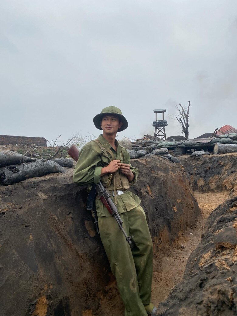 Từng có ý định bỏ casting, Nguyễn Hùng nỗ lực lấy được vai Hải trong “Mưa đỏ”.