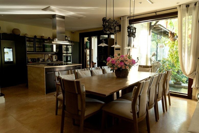 Biệt thự bề thế của gia đình Hà Kiều Anh ở TP.HCM.