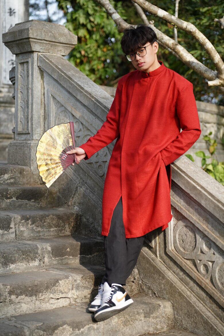 Con trai đầu lòng của NSND học tập tại trường quốc tế trước khi vào đại học.