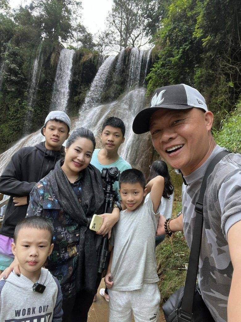 BTV Quang Minh tin tưởng cách dạy con của vợ.
