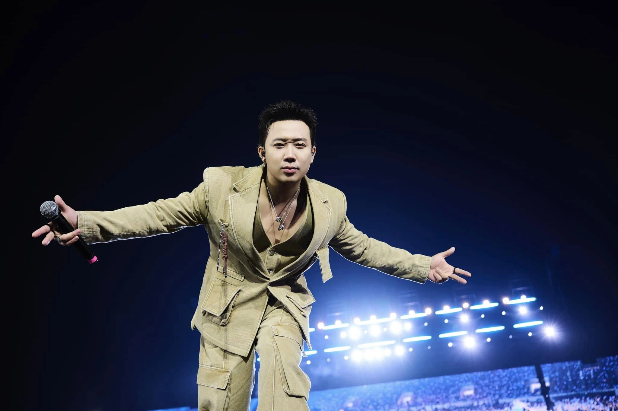 MC Trấn Thành vắng mặt trong đêm concert thứ 2 của “Anh trai say hi 2025”.