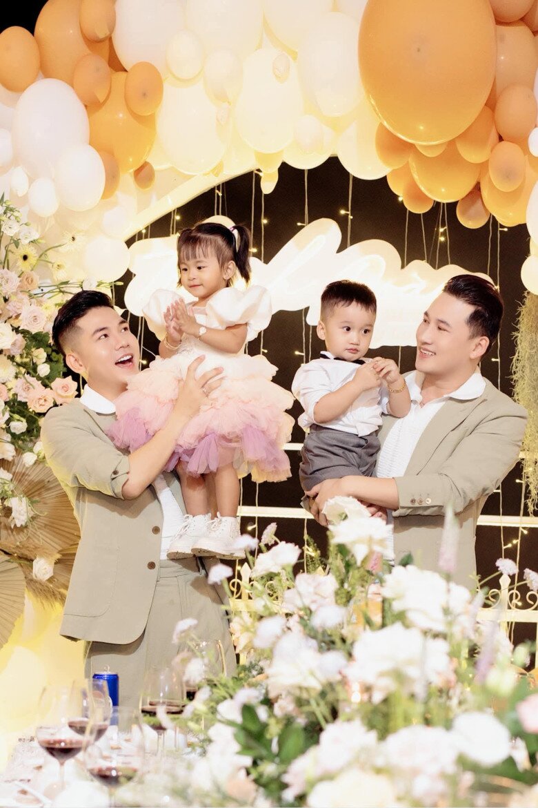 Thanh Đoàn và Hà Trí Quang chuẩn bị sẵn kinh tế cho các con đến năm 18 tuổi.