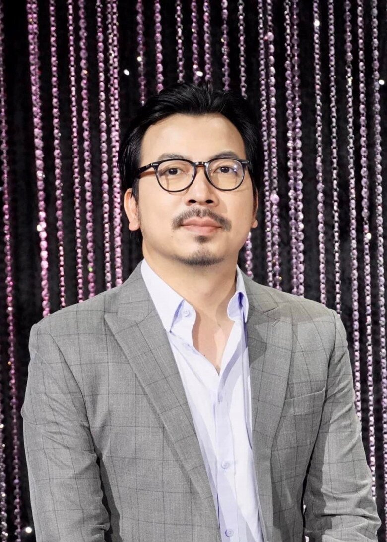 MC Đinh Tiến Dũng được khán giả quen gọi là “Giáo sư Xoay”.