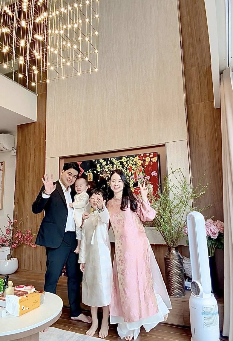 Vợ chồng Ly Kute hạnh phúc, bất ngờ và trông chờ ngày đón con chào đời.
