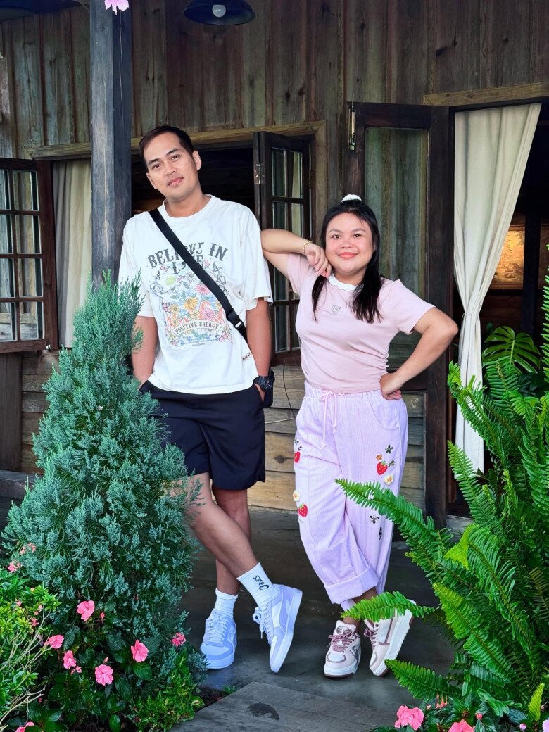 Nữ diễn viên được ông xã yêu thương và ủng hộ hết mực.