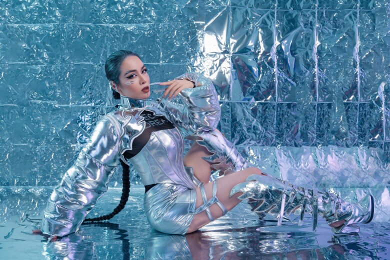 Nữ diễn viên cho biết bản thân chỉ đỡ cực hơn ngày xưa chứ không giàu có.