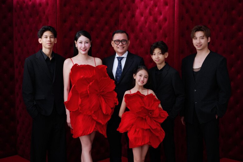 Hoa hậu Hà Kiều Anh có cuộc sống hạnh phúc bên chồng doanh nhân.