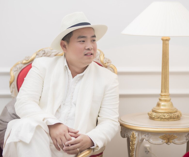 Nhạc sĩ Minh Khang là chủ nhân của nhiều bản hit nổi tiếng làng nhạc Việt.