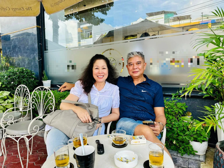 Cặp đôi quyết định yêu lại từ đầu, bao dung để xây dựng tổ ấm hạnh phúc.