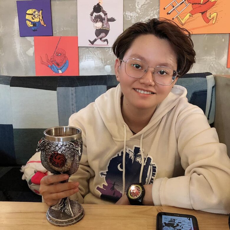 Con gái của NSƯT Hạnh Thúy hiện đã là sinh viên đại học.