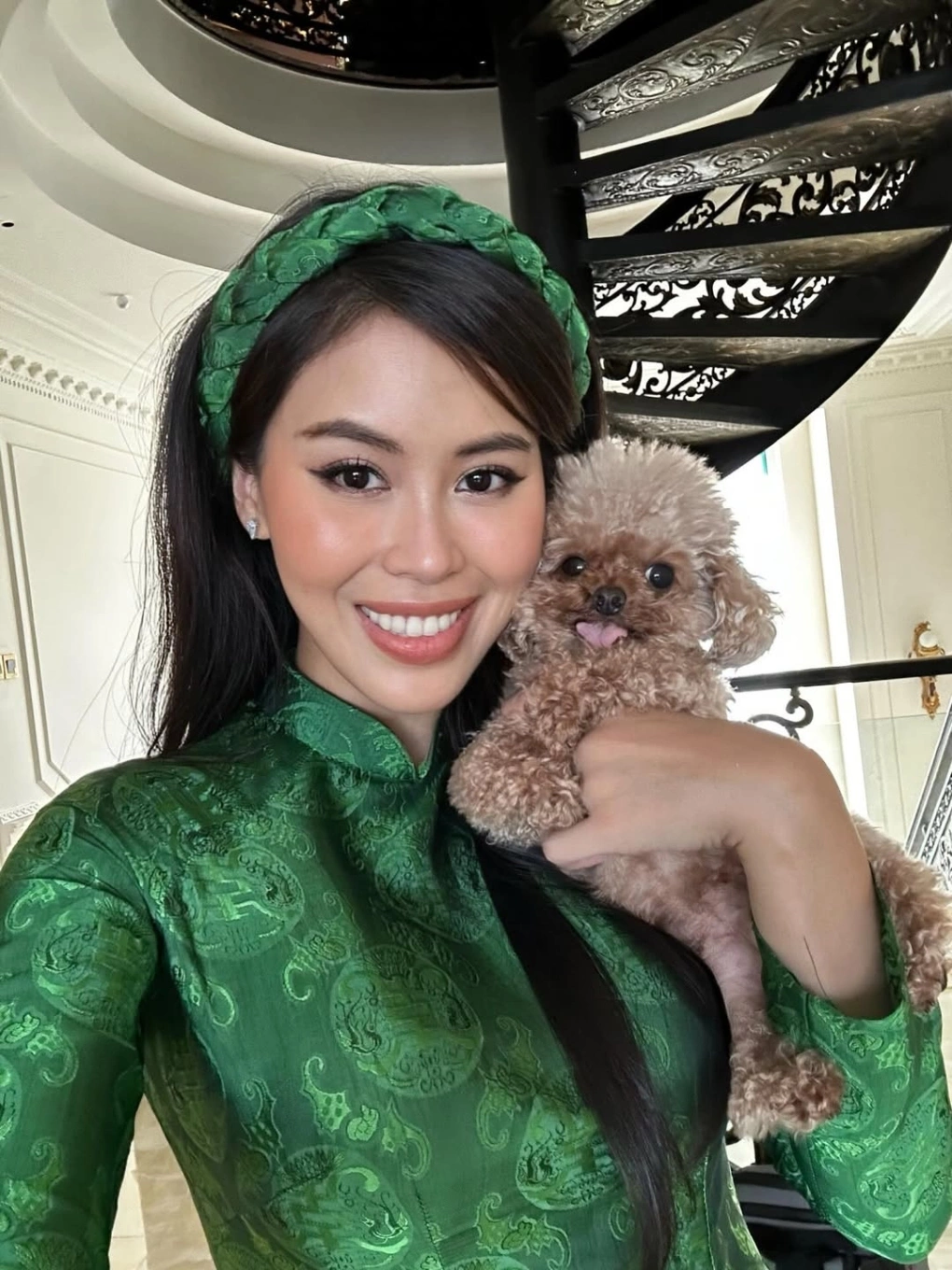 Năm Bính Ngọ trở nên đặc biệt với Tiên Nguyễn khi là cái Tết đầu tiên cô trở thành gái có chồng.