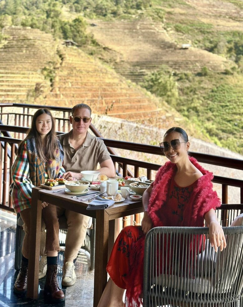 Cặp đôi trải qua hơn 1 thập kỷ hôn nhân “đẹp như mơ”, có con gái xinh xắn.