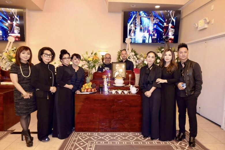 Dàn nghệ sĩ Việt vượt đường xa để đến đưa tiễn Kasim Hoàng Vũ.