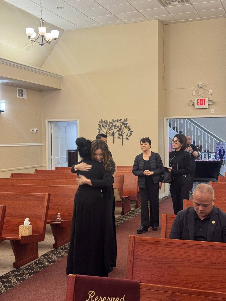 Các nghệ sĩ chia buồn với ca sĩ Bích Phương trước sự mất mát to lớn.