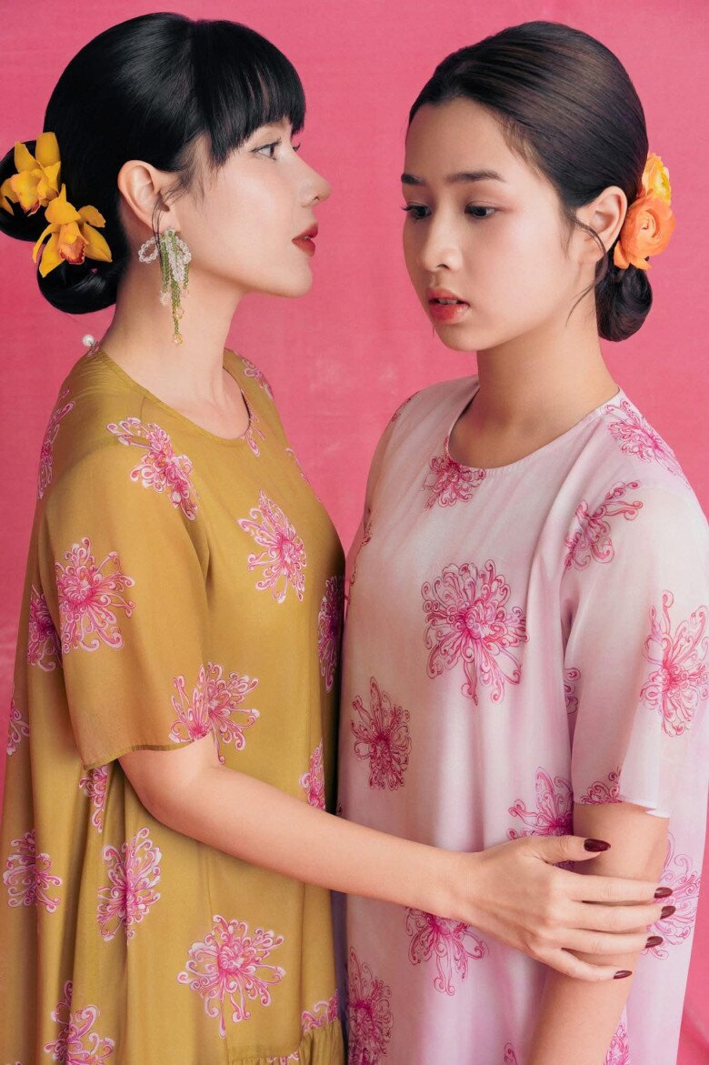 Nhiều người cho rằng Mina có nhiều khả năng nối nghiệp mẹ.