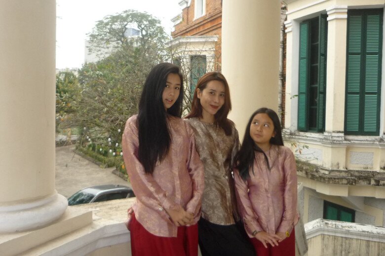 Lưu Hương Giang khoe hình ảnh cùng 2 ái nữ.