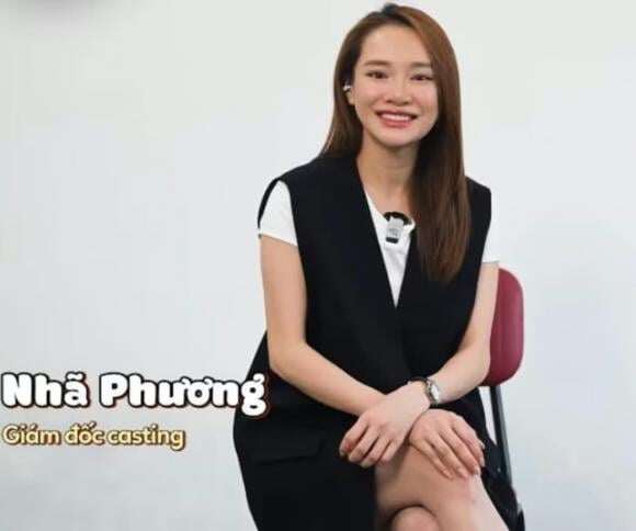 Nữ diễn viên làm Giám đốc, trở thành hậu phương giúp chồng sản xuất phim.