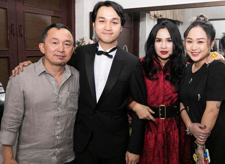 Thanh Lam, Quốc Trung có 2 con đều đã ở độ tuổi trưởng thành.