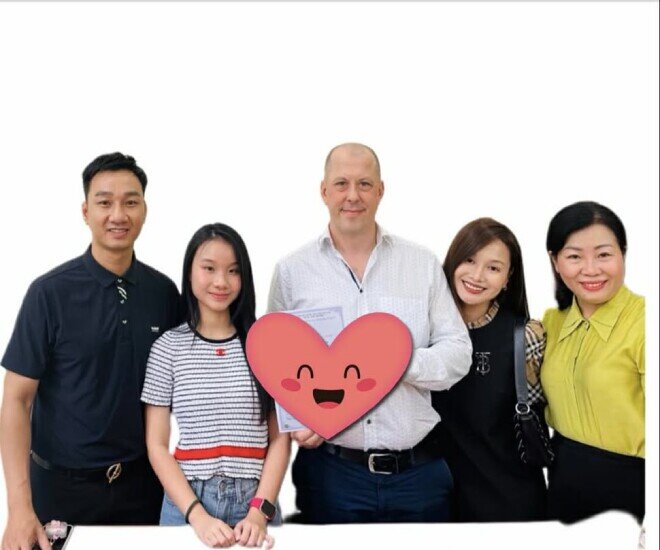 Thành Trung - Thu Phượng giữ mối quan hệ văn minh để chăm sóc ái nữ.