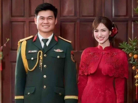 Giải trí - Hòa Minzy "mất fan" sau khi công khai chuyện tình với quân nhân Văn Cương, dở khóc dở cười khi đăng ảnh một mình