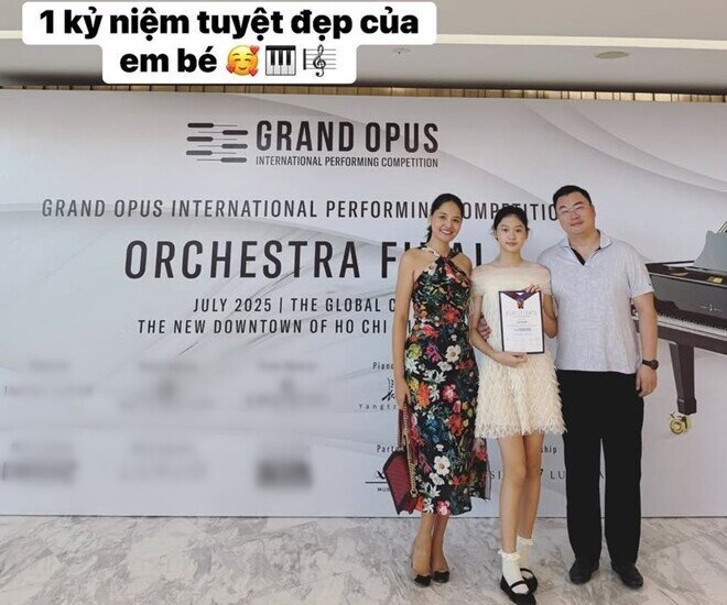 Tiểu Panda còn sở hữu khả năng chơi đàn piano cực đỉnh.