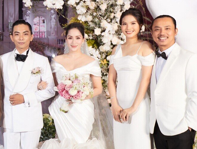 Chí Anh và vợ đến dự đám cưới của Khánh Thi.